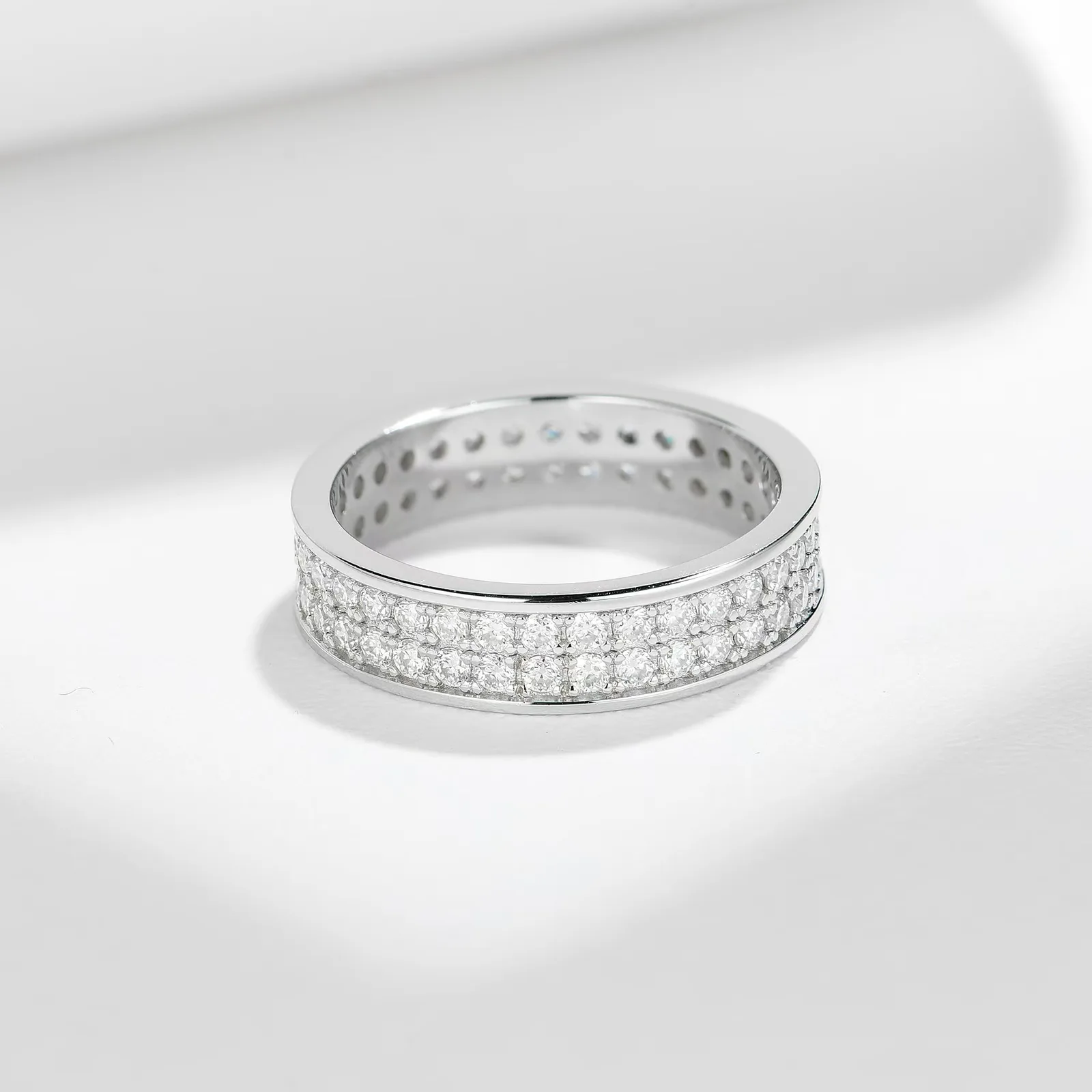 R3-0645 Starlight S925 Silver 18K White Gold Round Moissanite Full Pavé Proposal Ring Band Ring 1.67ct