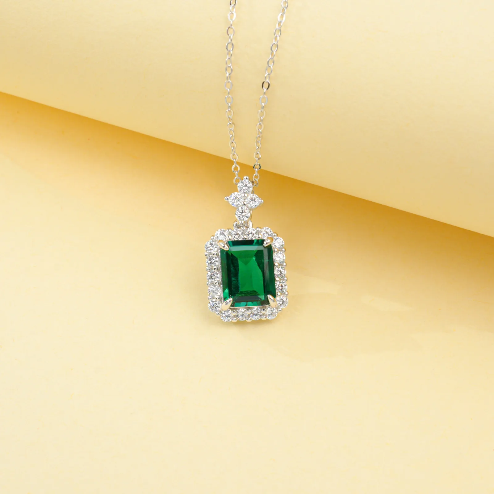 P0895 S925 Silver 18K White Gold Emerald Cut Lab-Grown Gemstone Necklace Center Stone 10*8mm/4.31ct