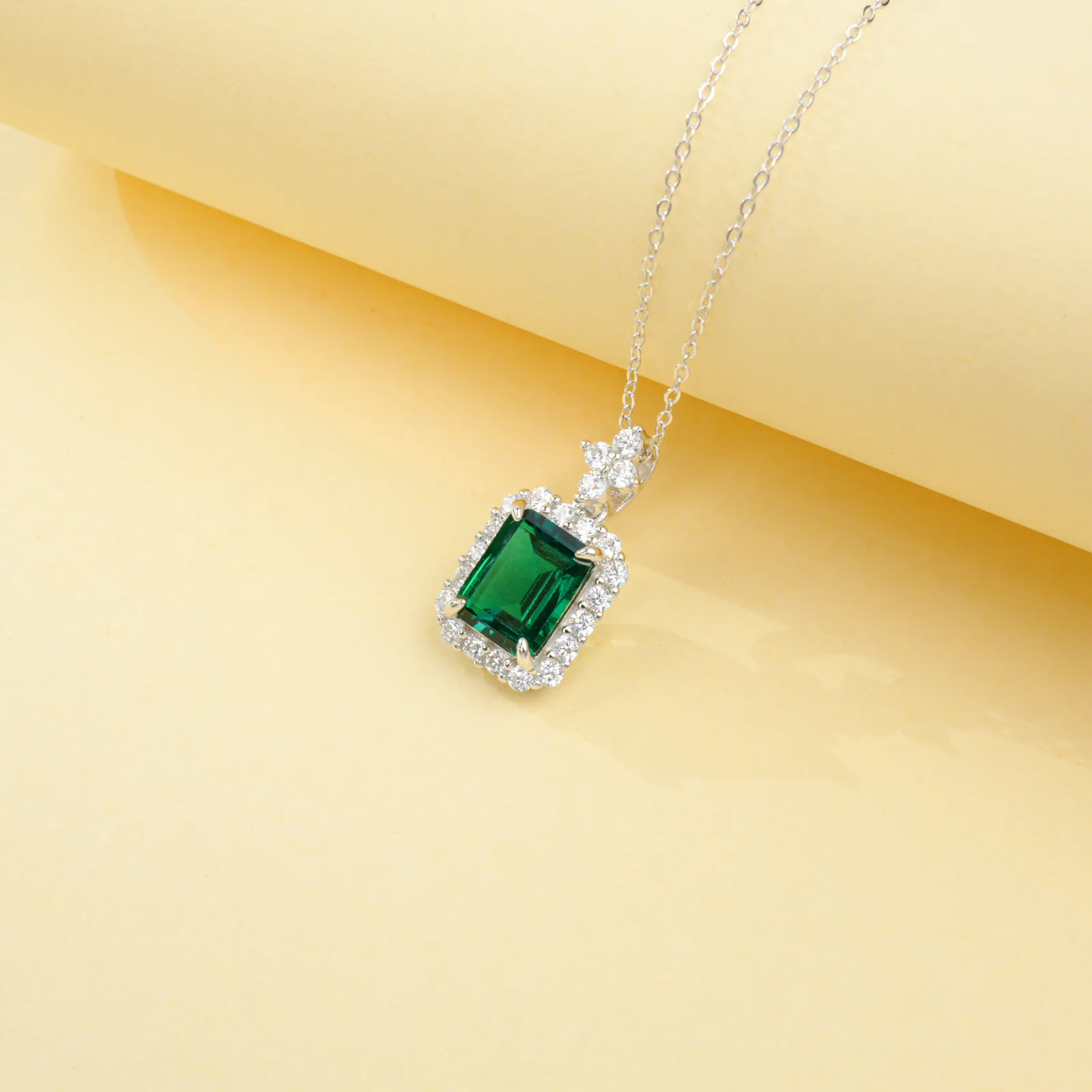 P0895 S925 Silver 18K White Gold Emerald Cut Lab-Grown Gemstone Necklace Center Stone 10*8mm/4.31ct