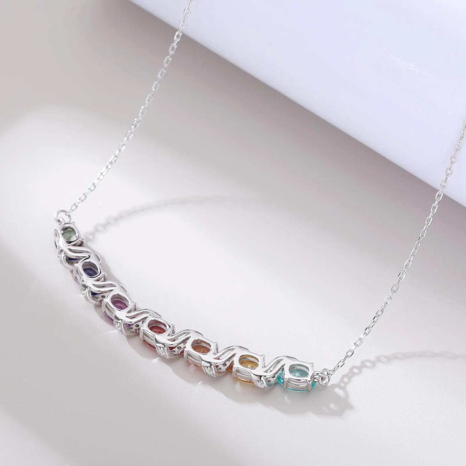 LCB0122- Rainbow Vine Silver 18K White Gold Oval Lab-Grown Gemstone Moissanite Necklace 4.11CT