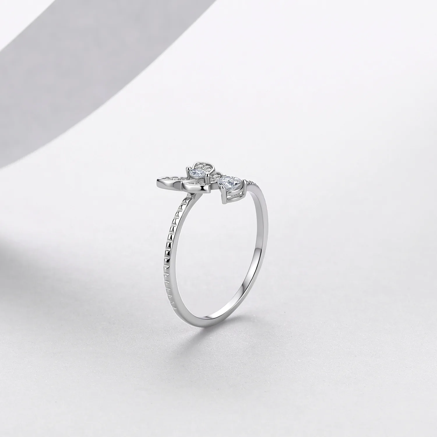 R52546 Silver 18K White Gold Heart Moissanite Butterfly Small Women's Ring Anniversary Ring 0.4ct