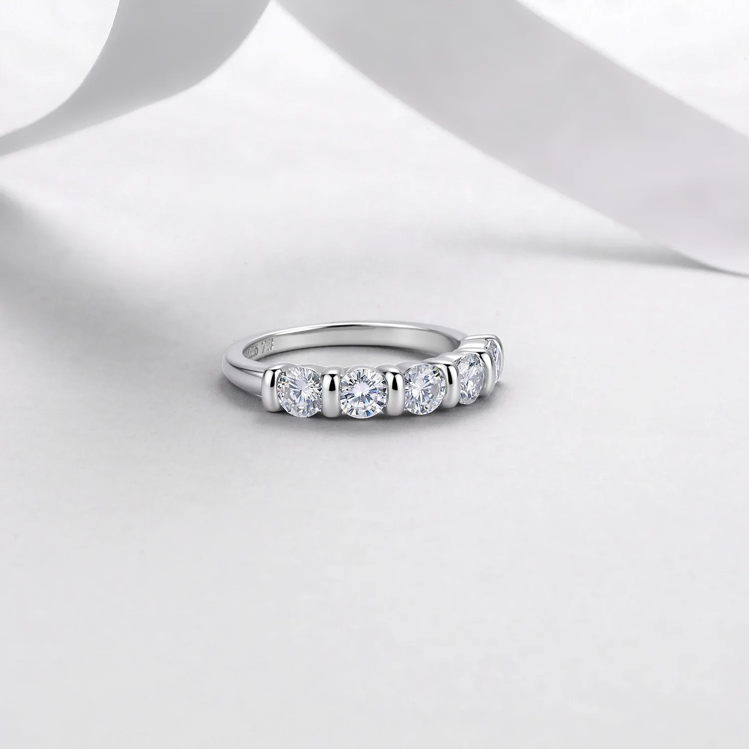 R52592-BMC Silver 18K White Gold Round Moissanite Confession Ring Women's Ring Center Stone 4.0mm*5/1.5ct