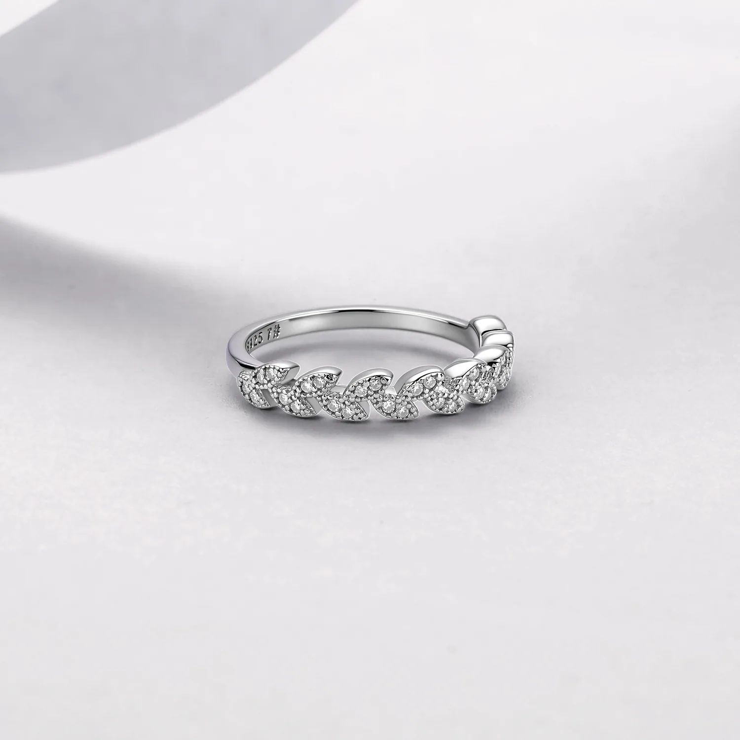 R52545 Silver 18K White Gold Round Moissanite Confession Ring Women's Ring 0.16ct