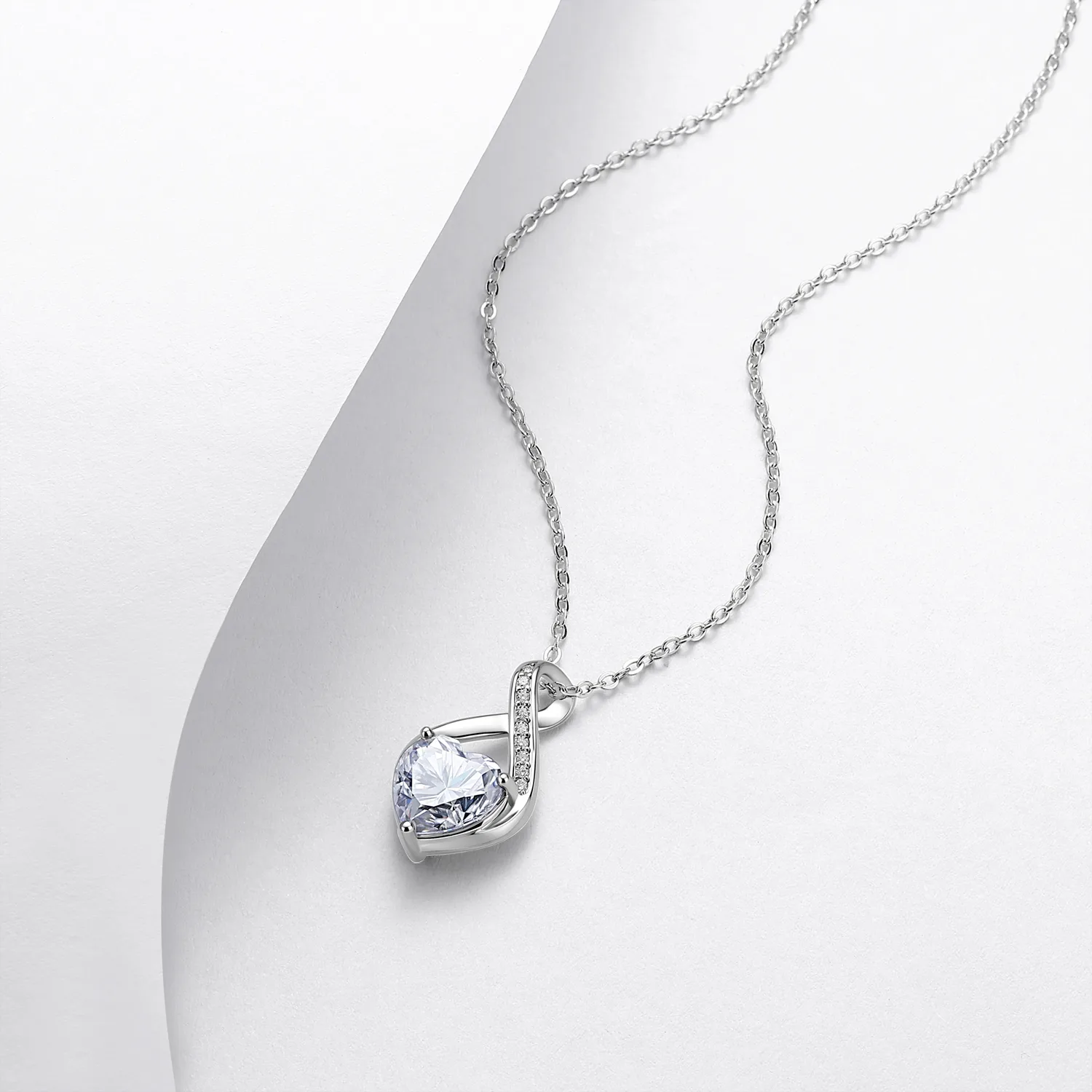 N52541-BMC Silver 18K White Gold Heart Moissanite Infinity Necklace Center Stone 8mm/2.0ct