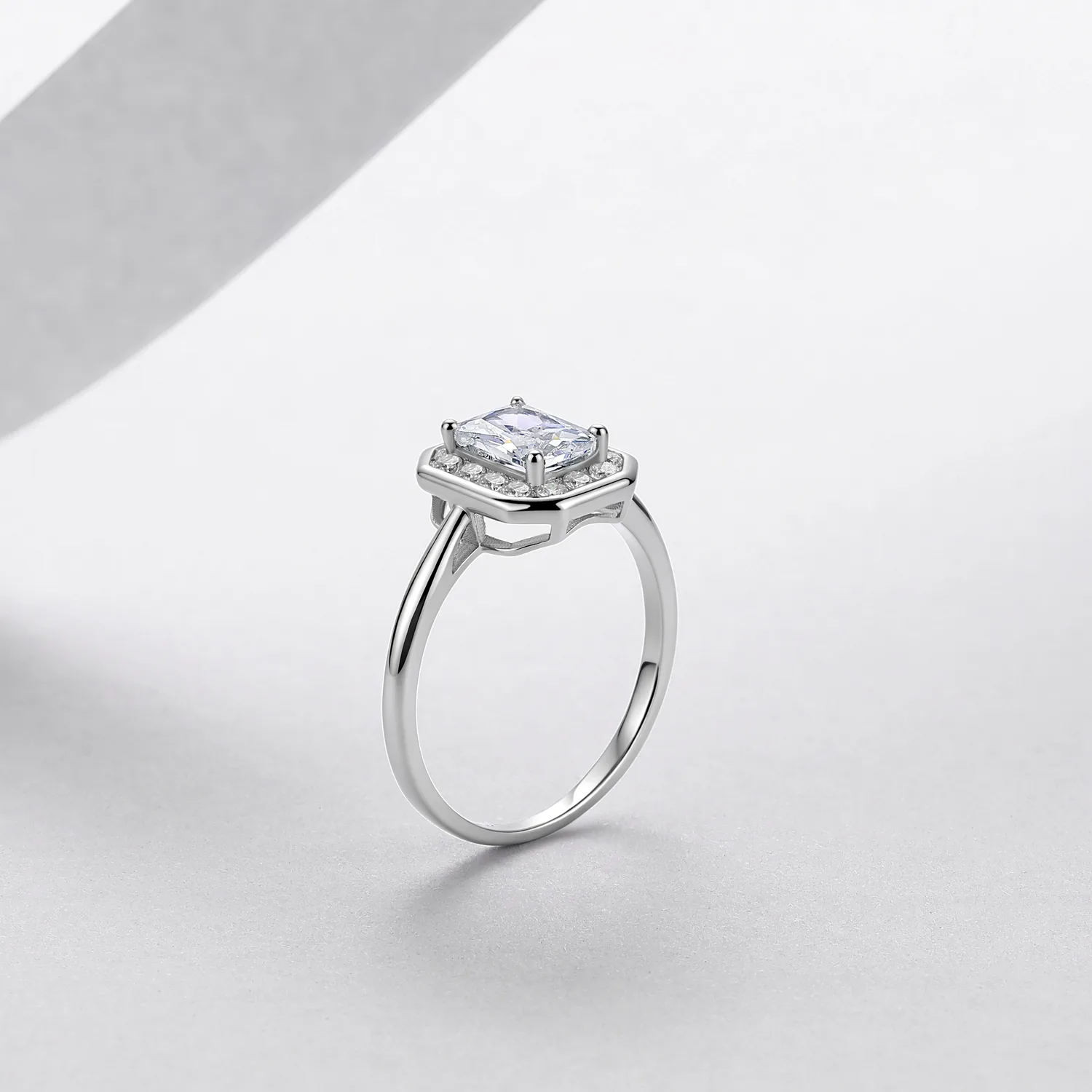 R52536-BMC Silver 18K White Gold Radiant Moissanite Light Luxury Confession Ring Women's Ring 1.3ct