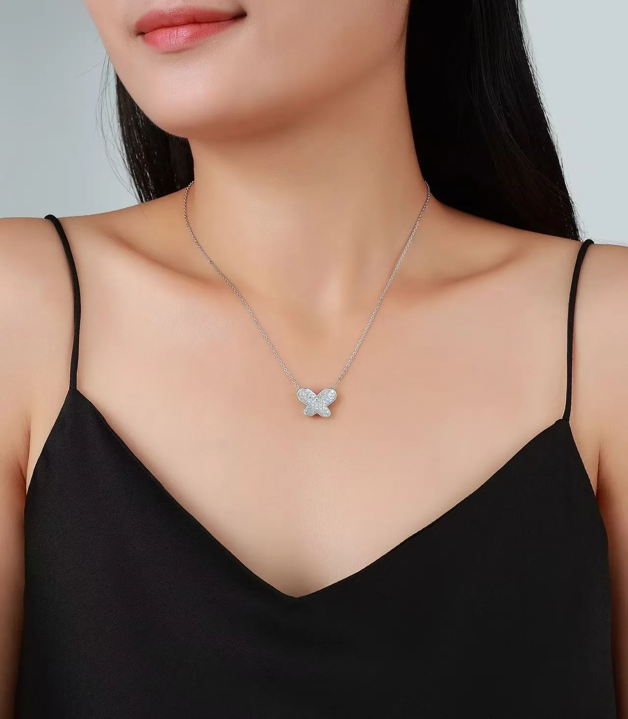SN0261003 S925 Silver 18K Gold Full Pavé Moissanite Butterfly Necklace 0.9ct
