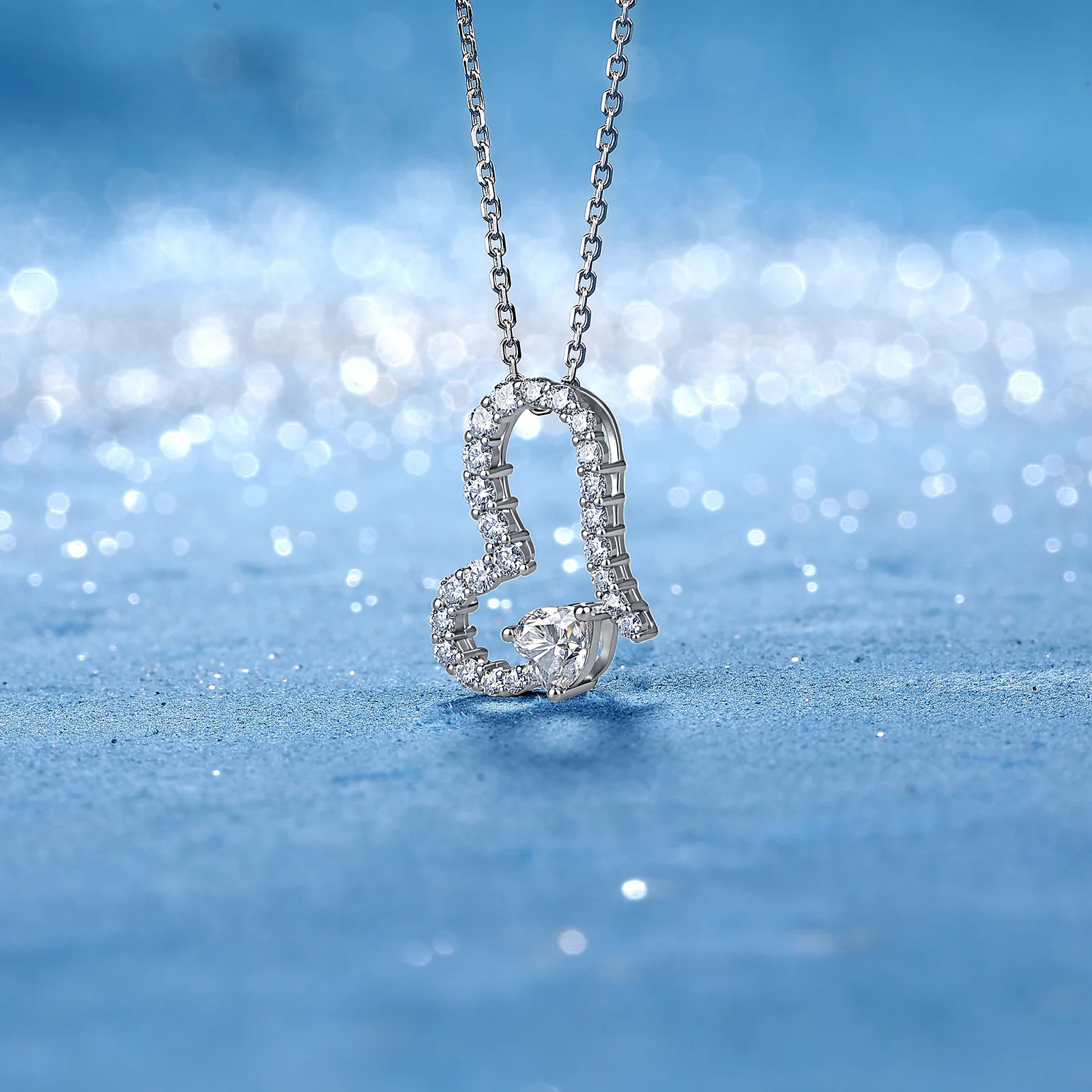 SN0242303 S925 Silver 18K Gold Heart Moissanite Light Luxury Necklace 1.1ct
