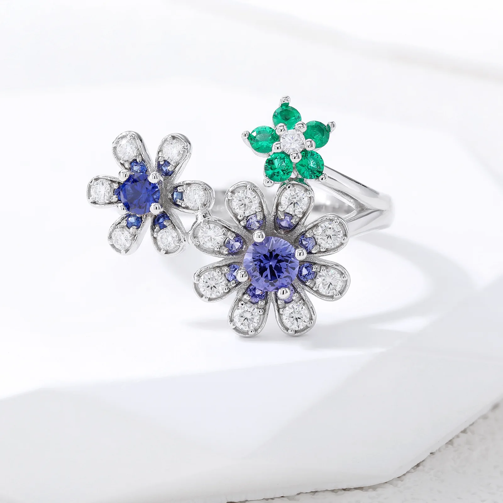 RCB5240 S925 Silver 18K White Gold Lab-Grown Gemstone Multi Flower Moissanite Anniversary Ring