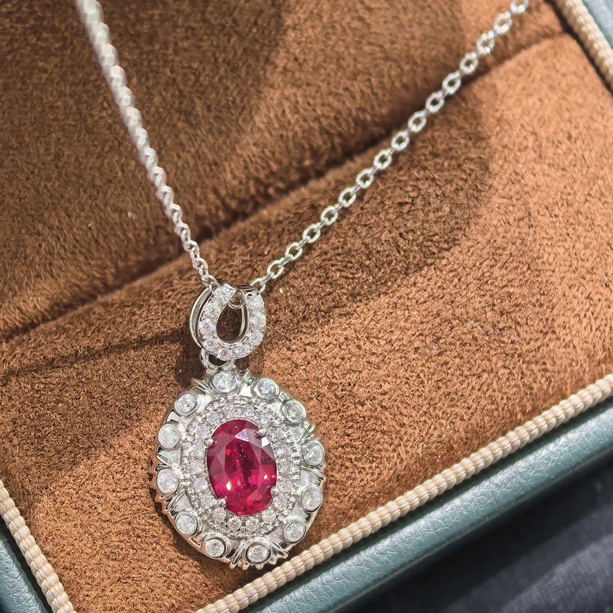 LCB0219 Silver 18K White Gold Oval Lab-Grown Gemstone Moissanite Necklace Center Stone 7*5mm/1.0ct