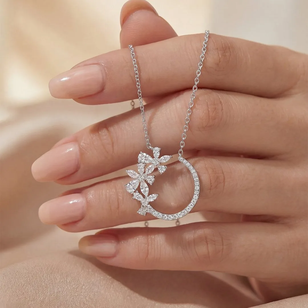 MP0110 S925 Silver 18K White Gold Moissanite Star Flower Necklace 2.37ct