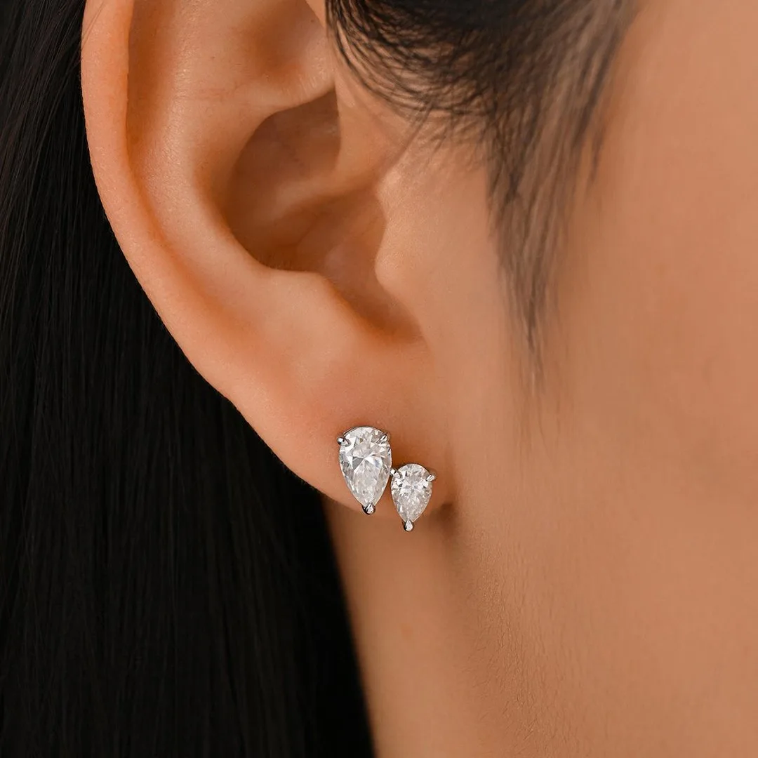 ME0073 S925 Silver 18K White Gold Pear Moissanite Stud Earrings 3.0ct