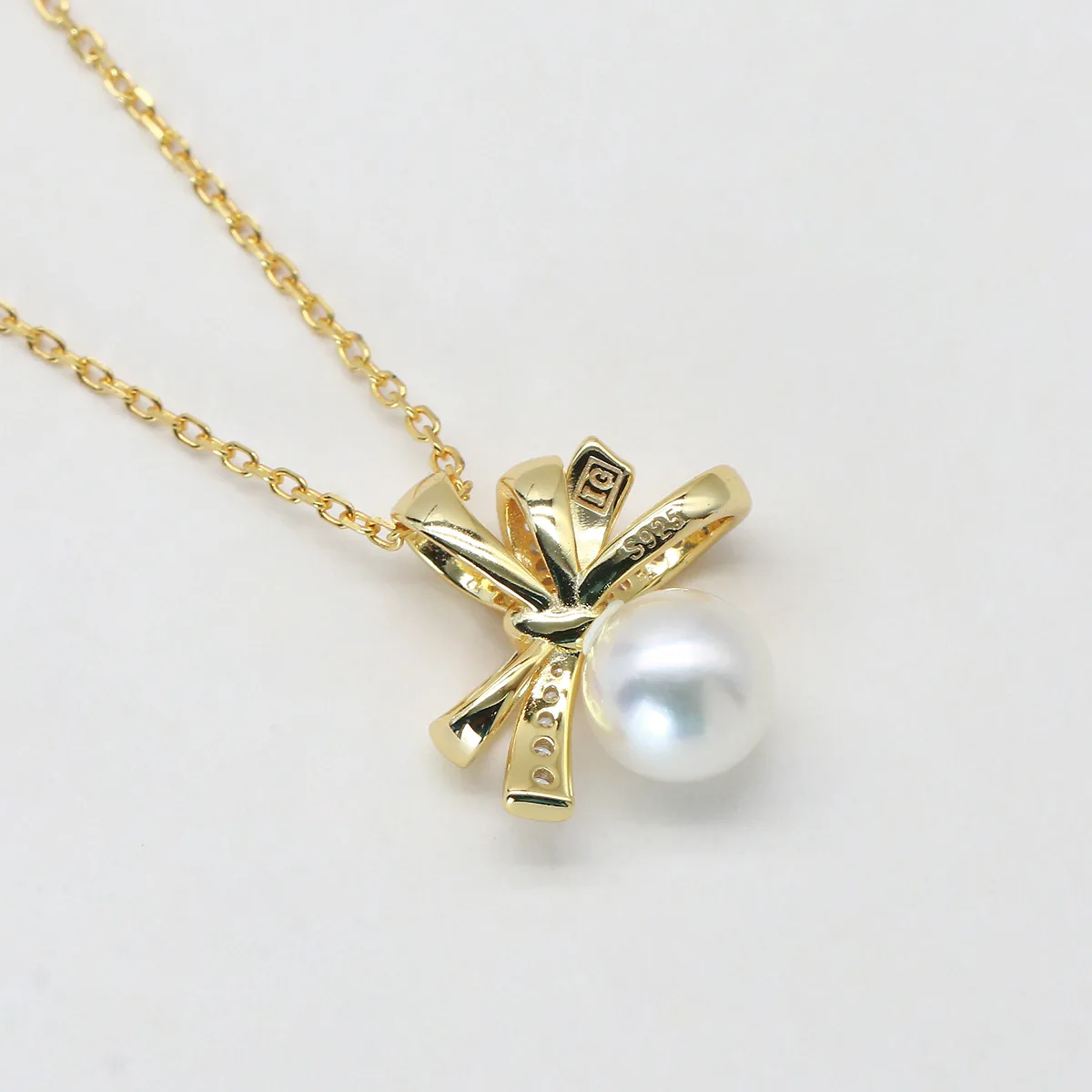 ICP001818 S925 Silver 18K Gold Freshwater Pearl Light Luxury Bow Necklace/ Pearl 7.0mm