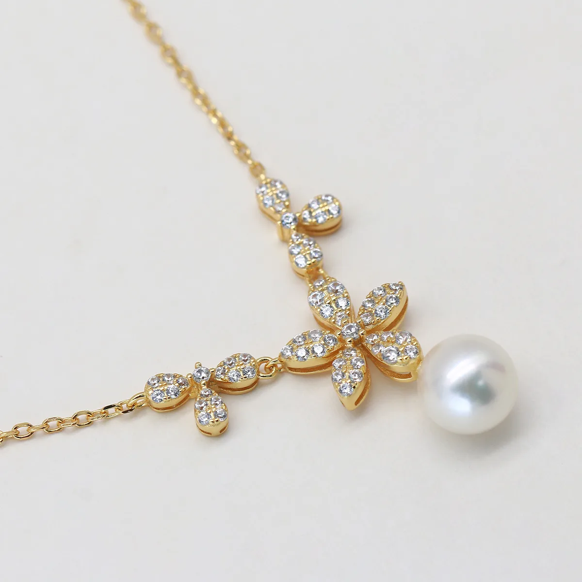 CN002080 S925 Silver 18K Gold Freshwater Pearl Flower Necklace/ Pearl 8.0mm
