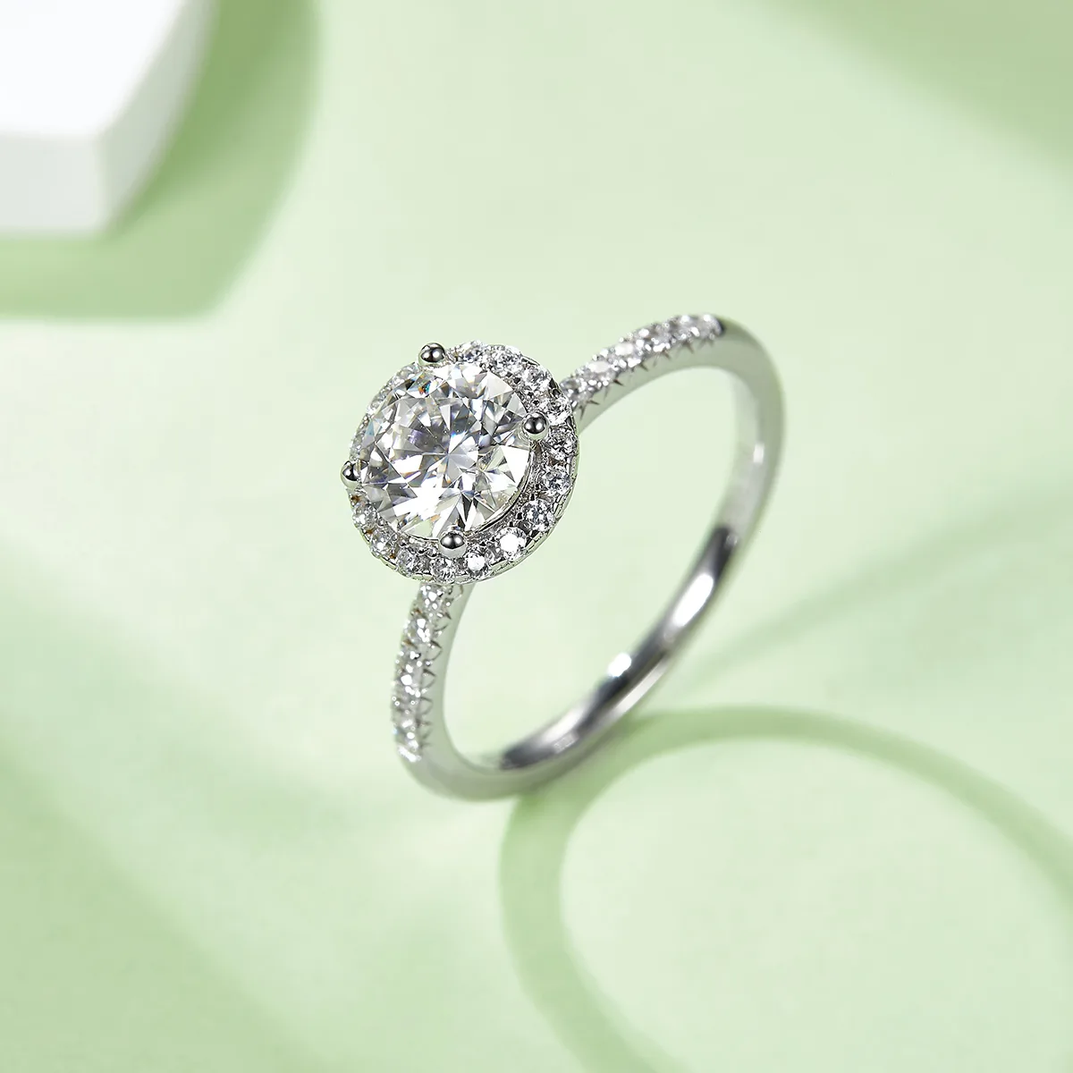 Classic Round Bezel S925 White-Gold-Plated Silver Lab-Grown Diamond Engagement Ring Women's Ring 1ct D