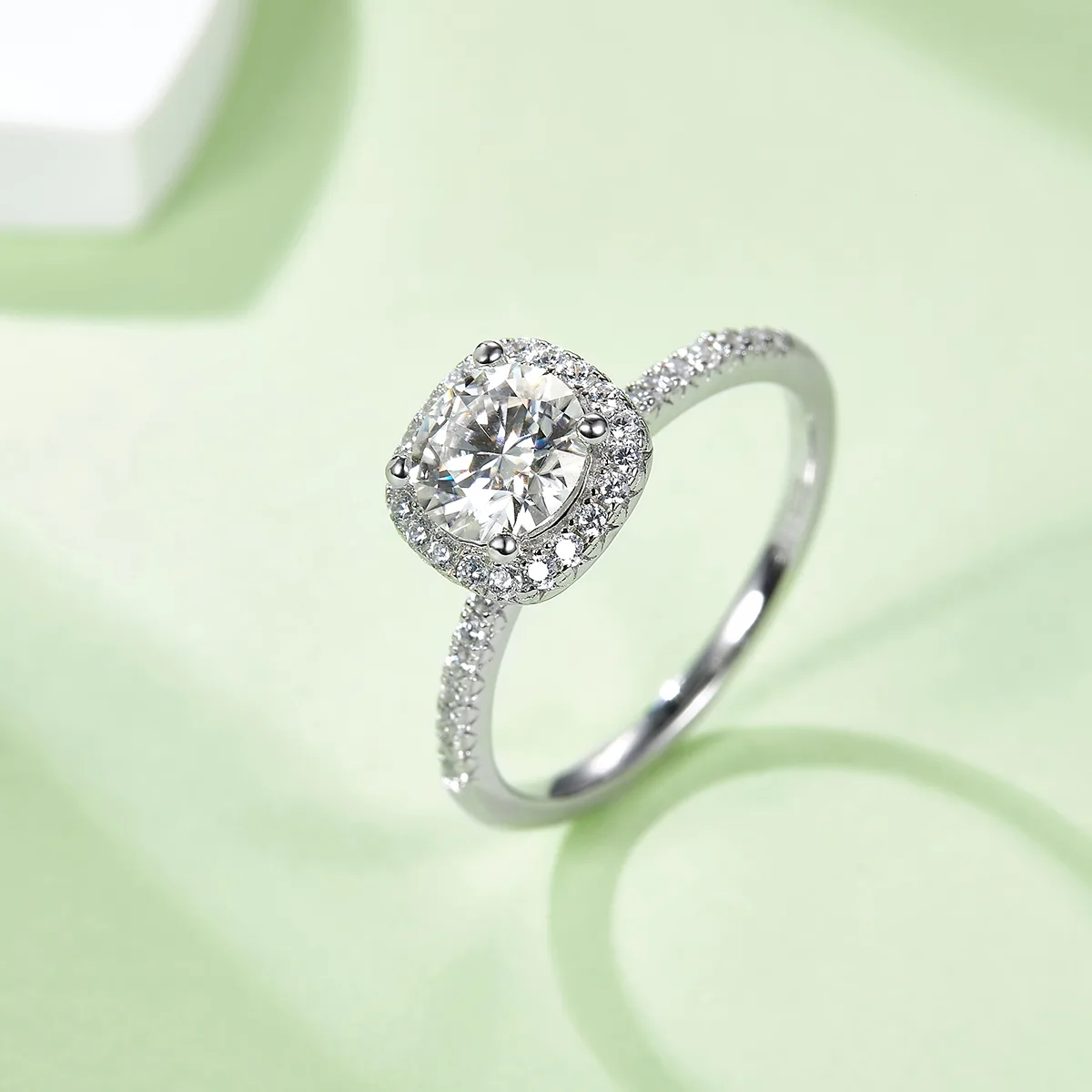 Classic Square Bezel S925 White-Gold-Plated Silver Lab-Grown Diamond Proposal Ring Women's Ring 1ct D