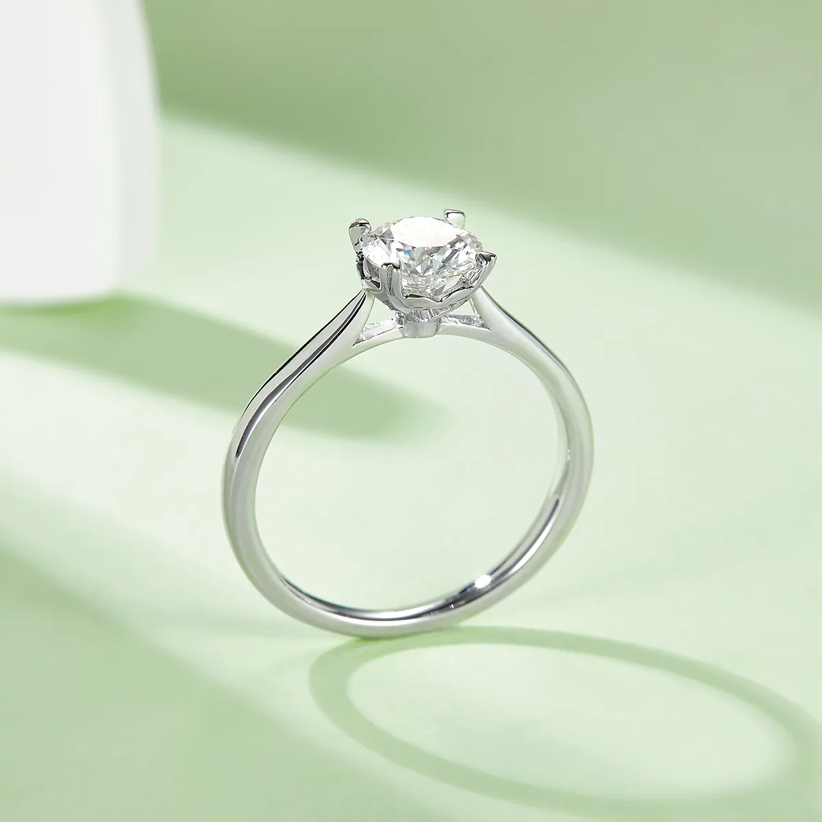 Straight-Band Heart Four-Prong S925 White-Gold-Plated Silver Lab-Grown Diamond Engagement Ring Women's Ring 1ct D