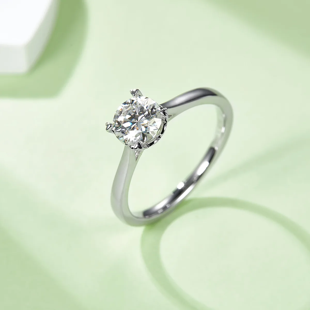 Straight-Band Heart Four-Prong S925 White-Gold-Plated Silver Lab-Grown Diamond Engagement Ring Women's Ring 1ct D