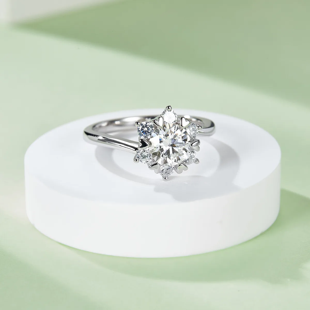 Star Flower S925 White-Gold-Plated Silver Lab-Grown Diamond Wedding Band Women's Ring 1ct D