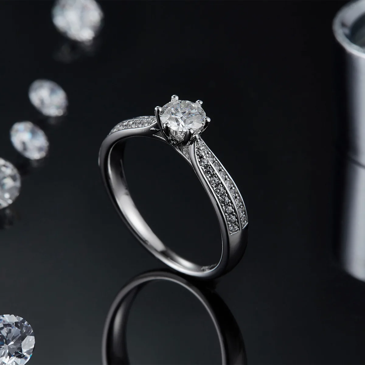 Luxury Pavé Starlight Queen S925 White-Gold-Plated Silver Lab-Grown Diamond Engagement Ring Women's Ring 0.5ct D