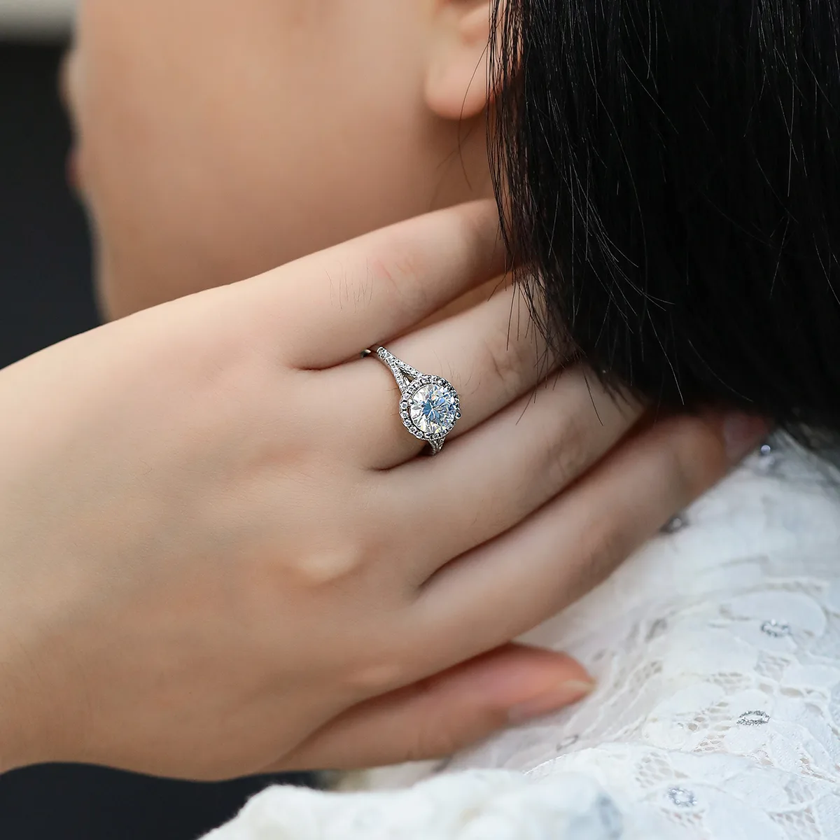 Double-Band Round Bezel S925 White-Gold-Plated Silver Lab-Grown Diamond Engagement Ring Women's Ring 2.0ct D