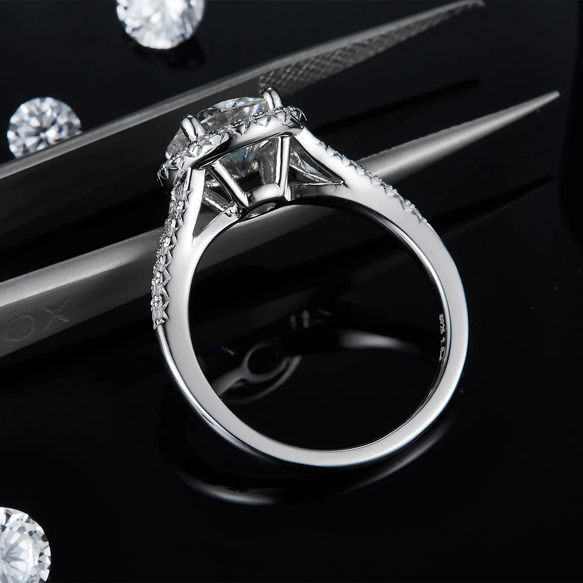 Double-Band Round Bezel S925 White-Gold-Plated Silver Lab-Grown Diamond Engagement Ring Women's Ring 2.0ct D