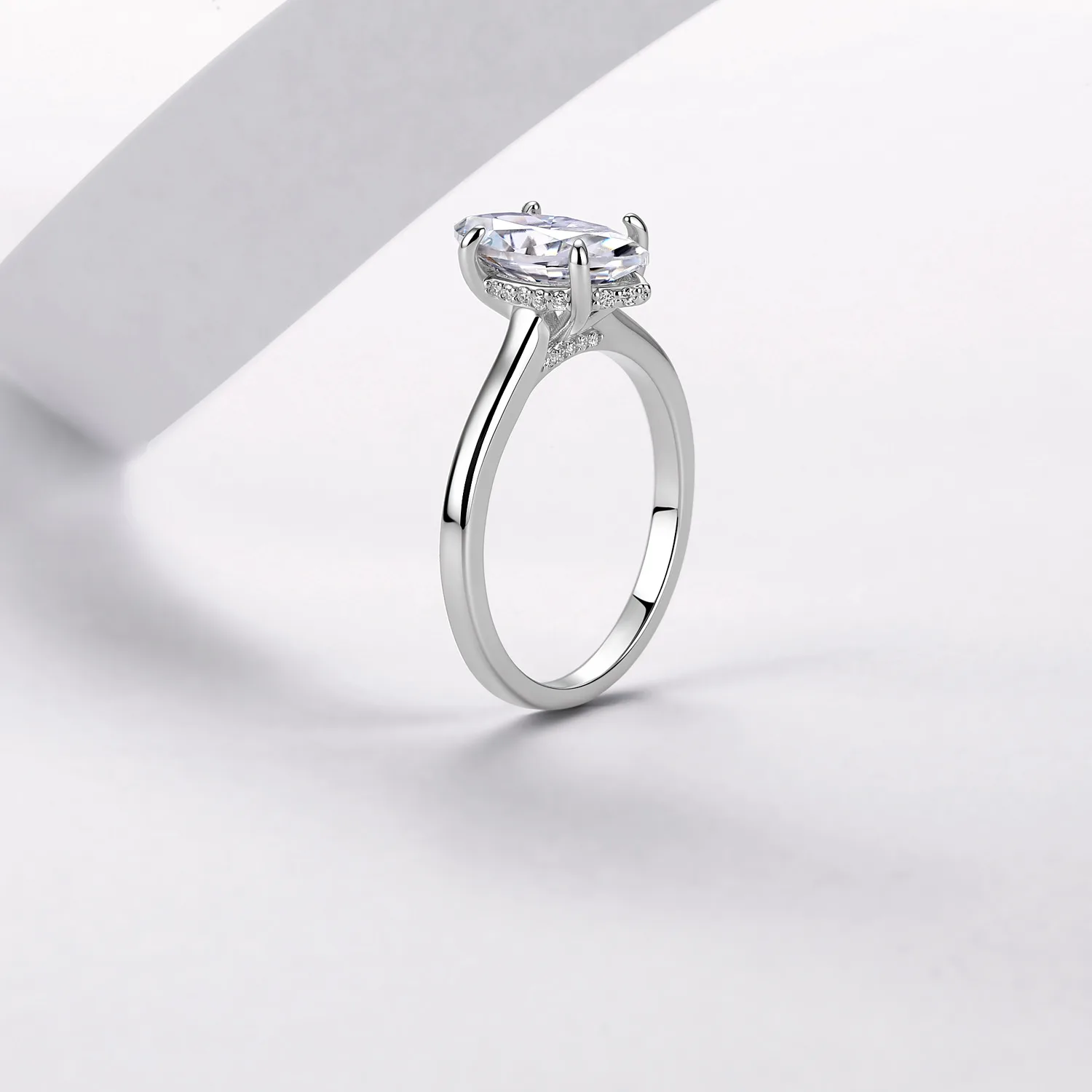 R52601M S925 Silver 18K White Gold Marquise Moissanite Side-Pave Plain Band Wedding Ring 3.15ct