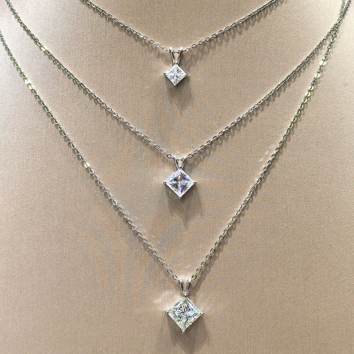 N52537G S925 Silver 18K White Gold Princess Moissanite Small Necklace Center Stone 4.5/5.5/7.0mm