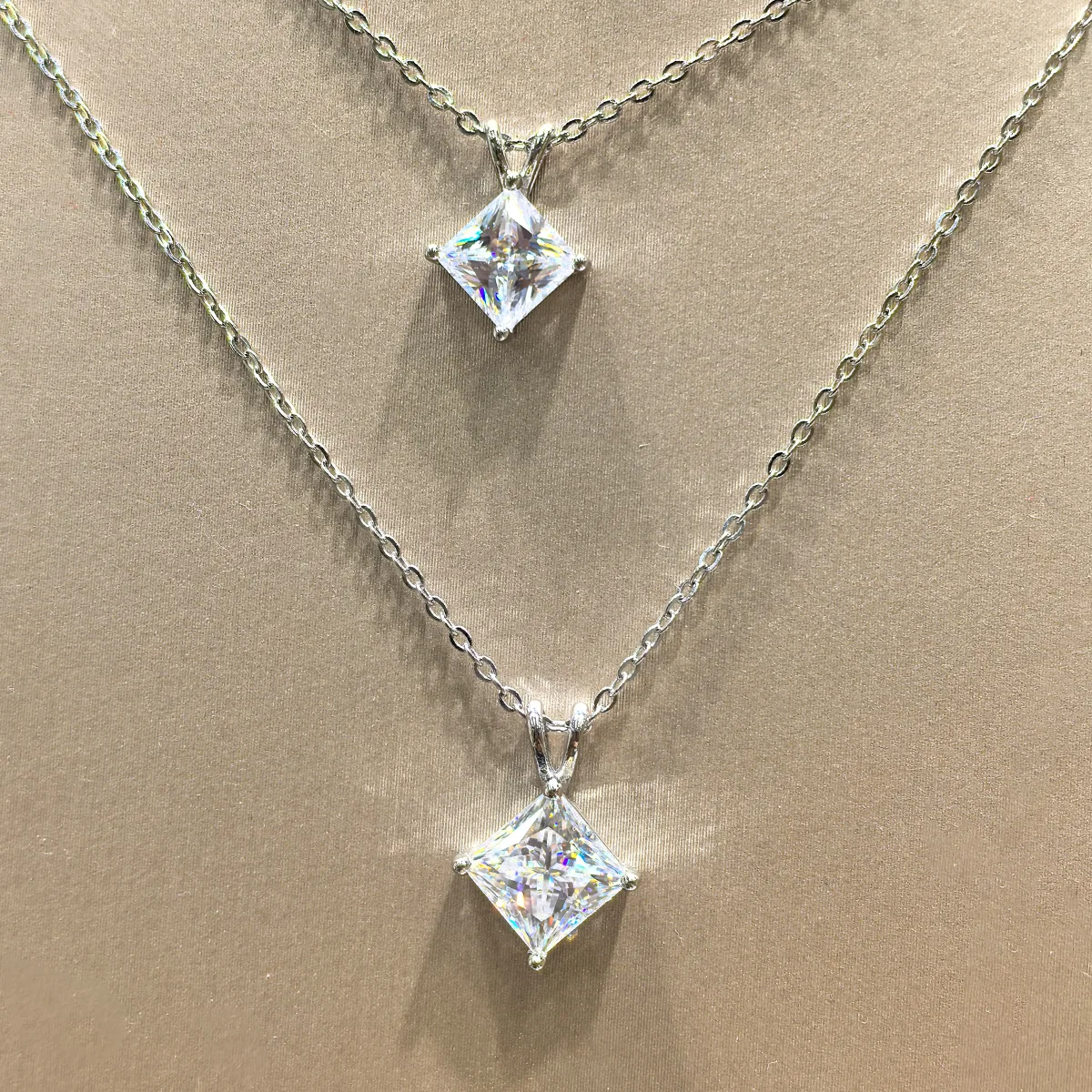 N52537G S925 Silver 18K White Gold Princess Moissanite Small Necklace Center Stone 4.5/5.5/7.0mm