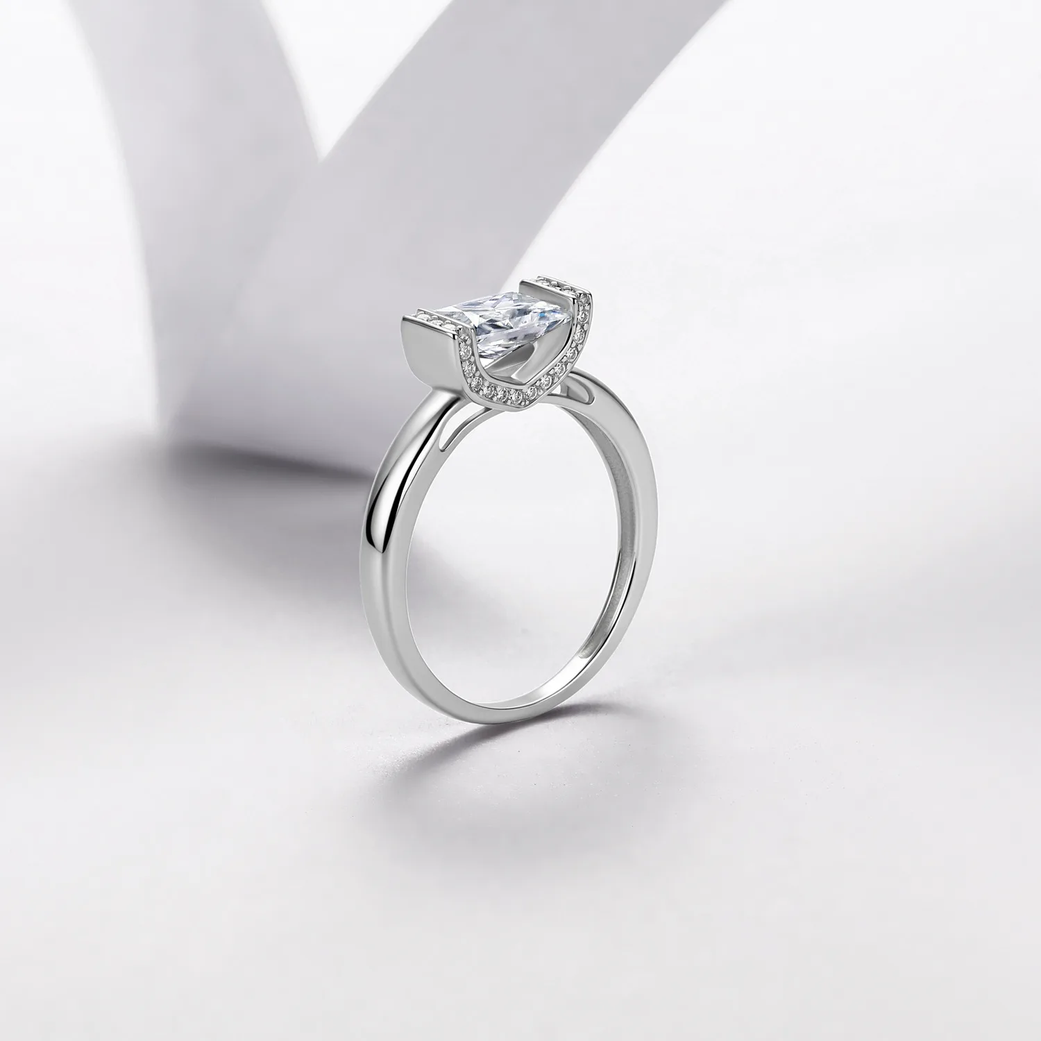 R52608 S925 Silver 18K White Gold Radiant Cut Moissanite Halo Engagement Ring 1.15ct