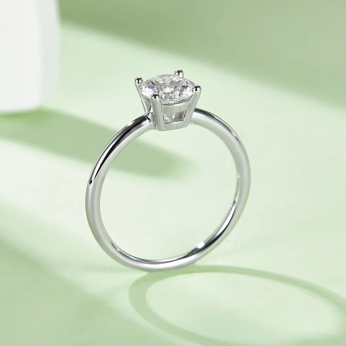 Classic Round S925 White-Gold-Plated Silver Lab-Grown Diamond Proposal Ring Women's Ring 1.0ct D