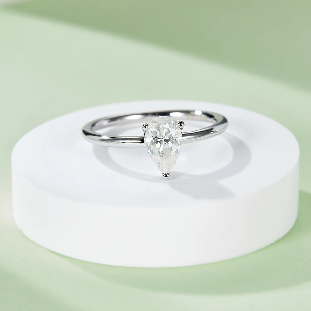 Classic Pear S925 White-Gold-Plated Silver Lab-Grown Diamond Wedding Band Women's Ring 1.0ct D