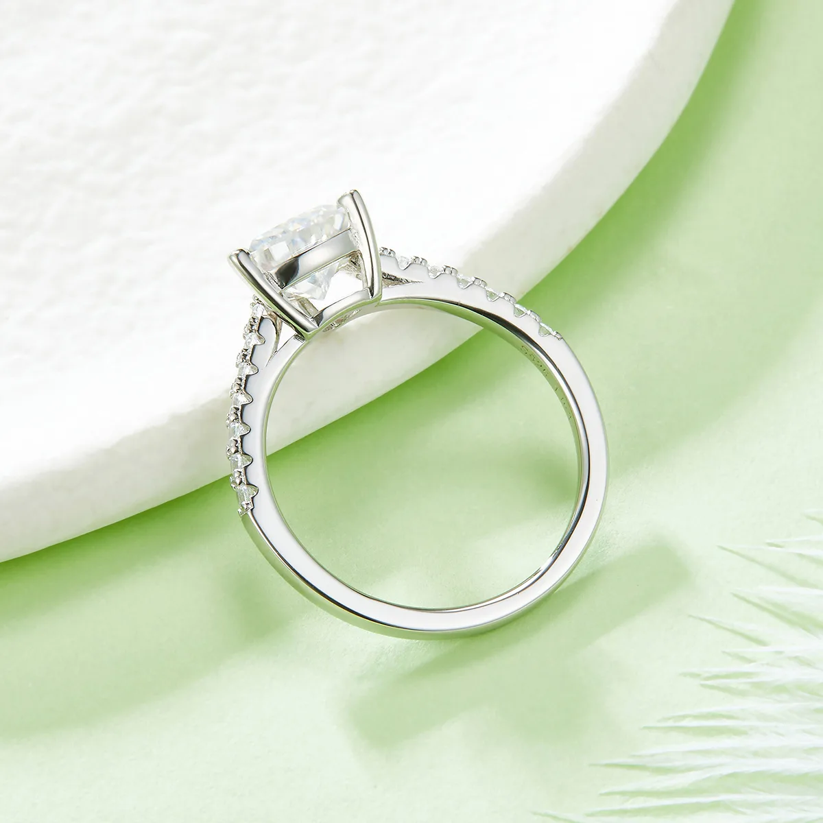 Micro-Pavé Trilliant S925 White-Gold-Plated Silver Lab-Grown Diamond Engagement Ring Women's Ring 1.0ct D