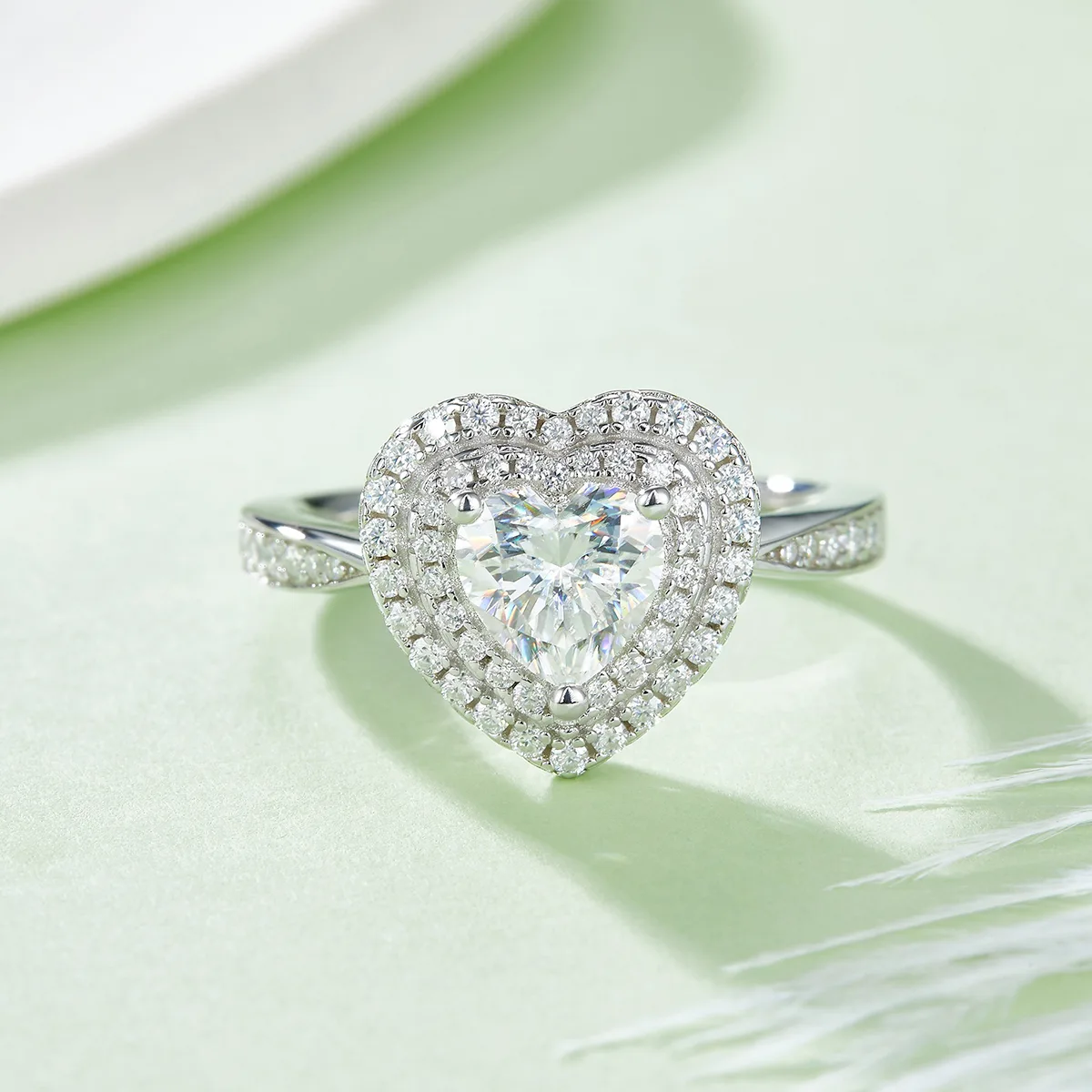 Luxury Pavé Heart S925 White-Gold-Plated Silver Lab-Grown Diamond Wedding Band Women's Ring 1.0ct D