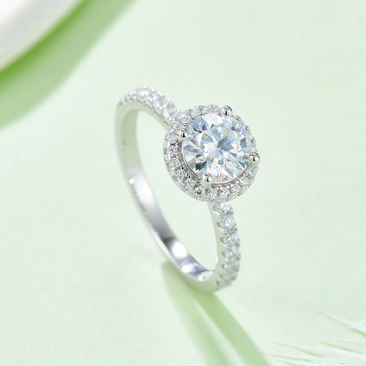 Light Luxury Round S925 White-Gold-Plated Silver Lab-Grown Diamond Proposal Ring Women's Ring 1.0ct D