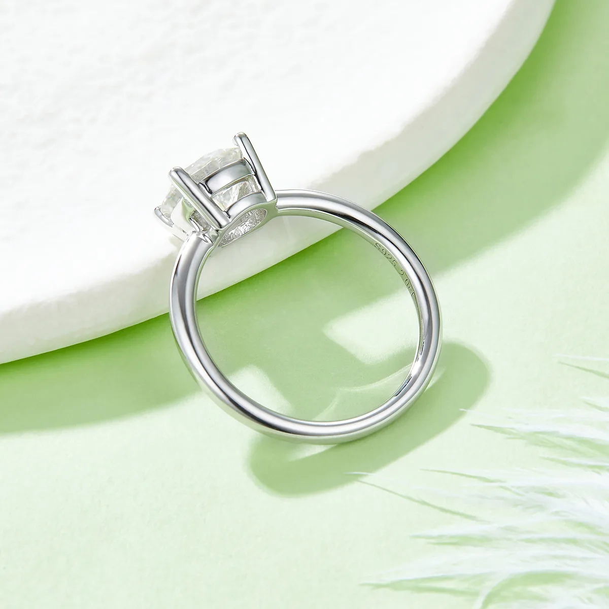 Classic Round S925 White-Gold-Plated Silver Lab-Grown Diamond Proposal Ring Women's Ring 2.0ct D
