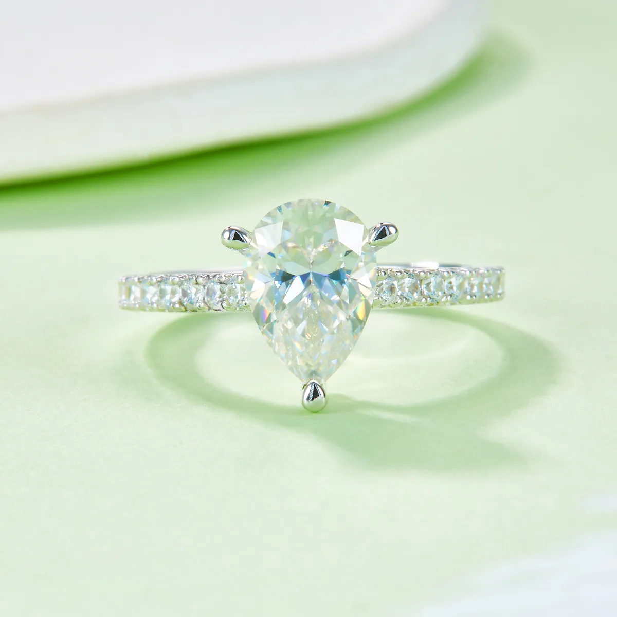 Micro-Pavé Pear S925 White-Gold-Plated Silver Lab-Grown Diamond Proposal Ring Women's Ring 2.0ct D