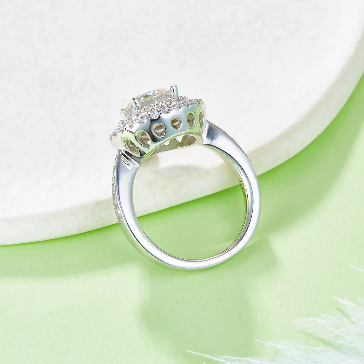Luxury Pavé Round S925 White-Gold-Plated Silver Lab-Grown Diamond Proposal Ring Women's Ring 2.0ct D
