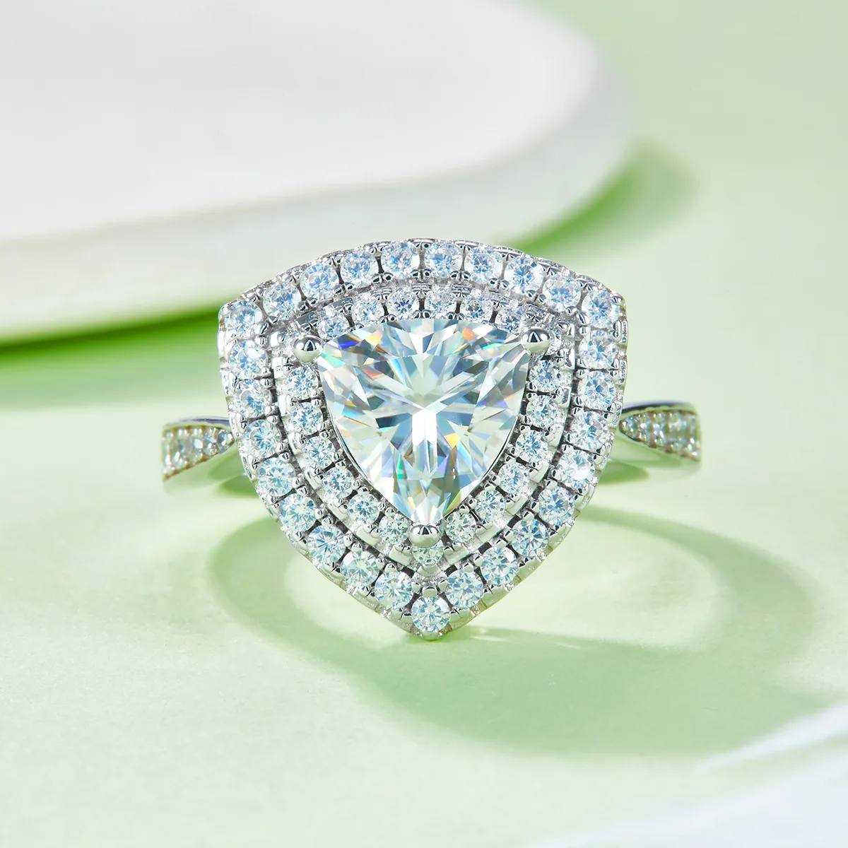 Luxury Pavé Trilliant S925 White-Gold-Plated Silver Lab-Grown Diamond Proposal Ring Women's Ring 2.0ct D