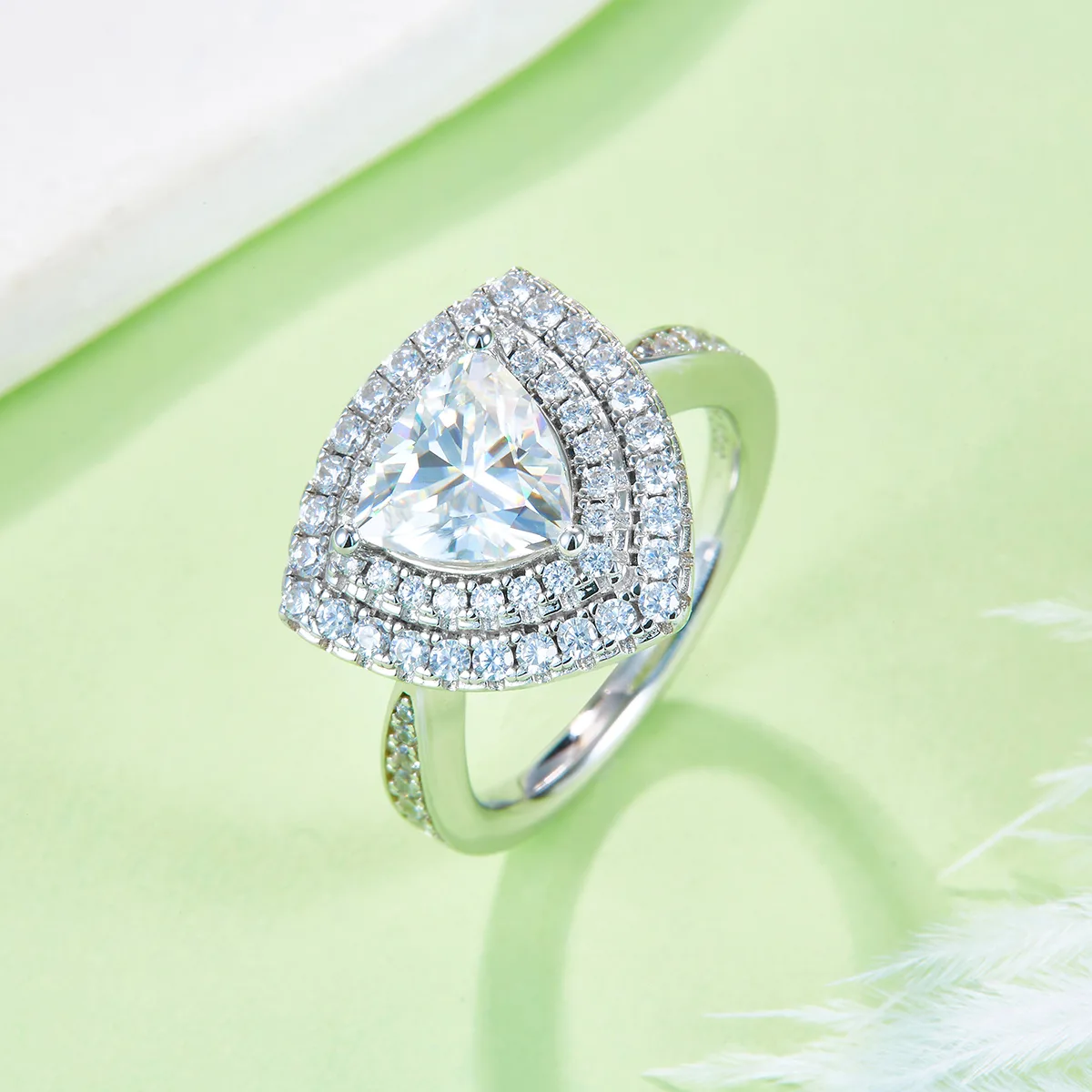Luxury Pavé Trilliant S925 White-Gold-Plated Silver Lab-Grown Diamond Proposal Ring Women's Ring 2.0ct D