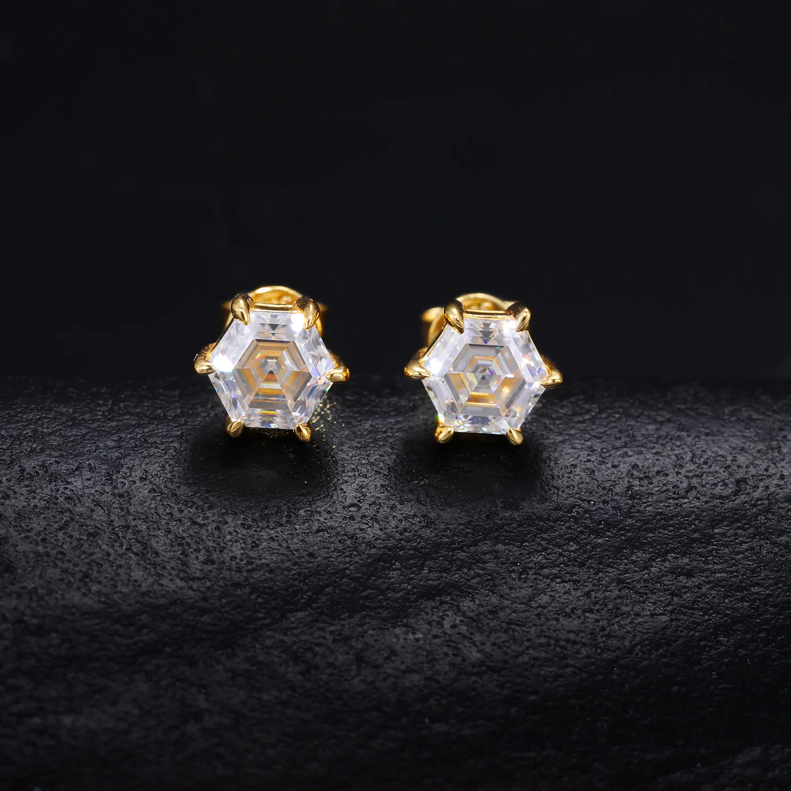 TQE0545 Silver 18K Gold Moissanite Hip-Hop Stud Earrings Center Stone 6.6mm