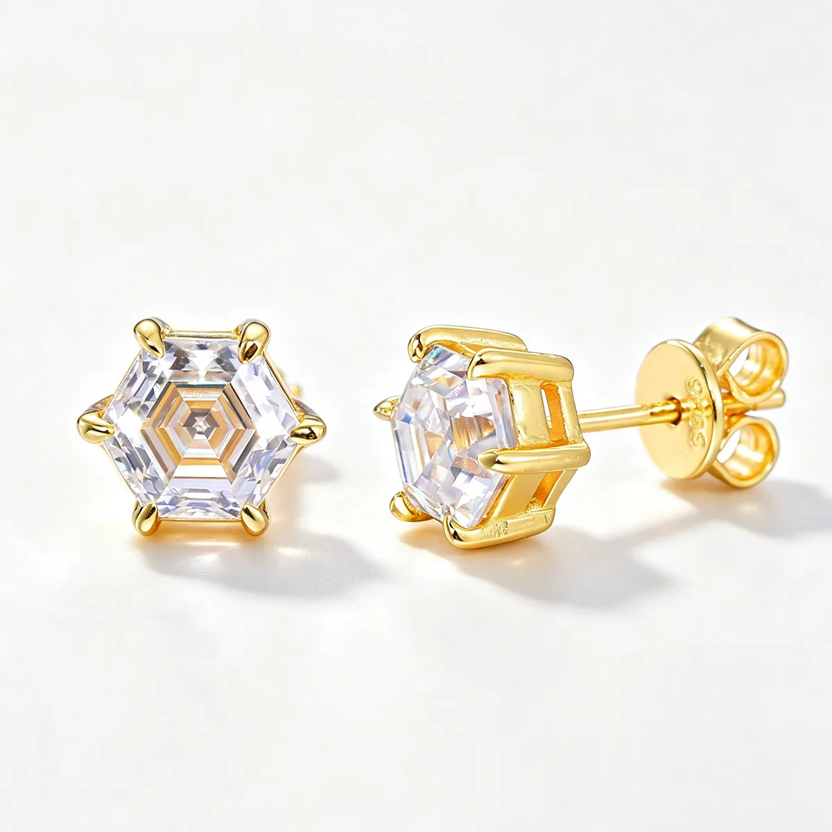 TQE0545 Silver 18K Gold Moissanite Hip-Hop Stud Earrings Center Stone 6.6mm