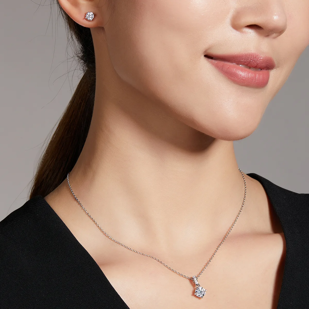 Classic Four-Prong S925 White-Gold-Plated Silver Moissanite Pendant Stud Earrings Jewelry Set