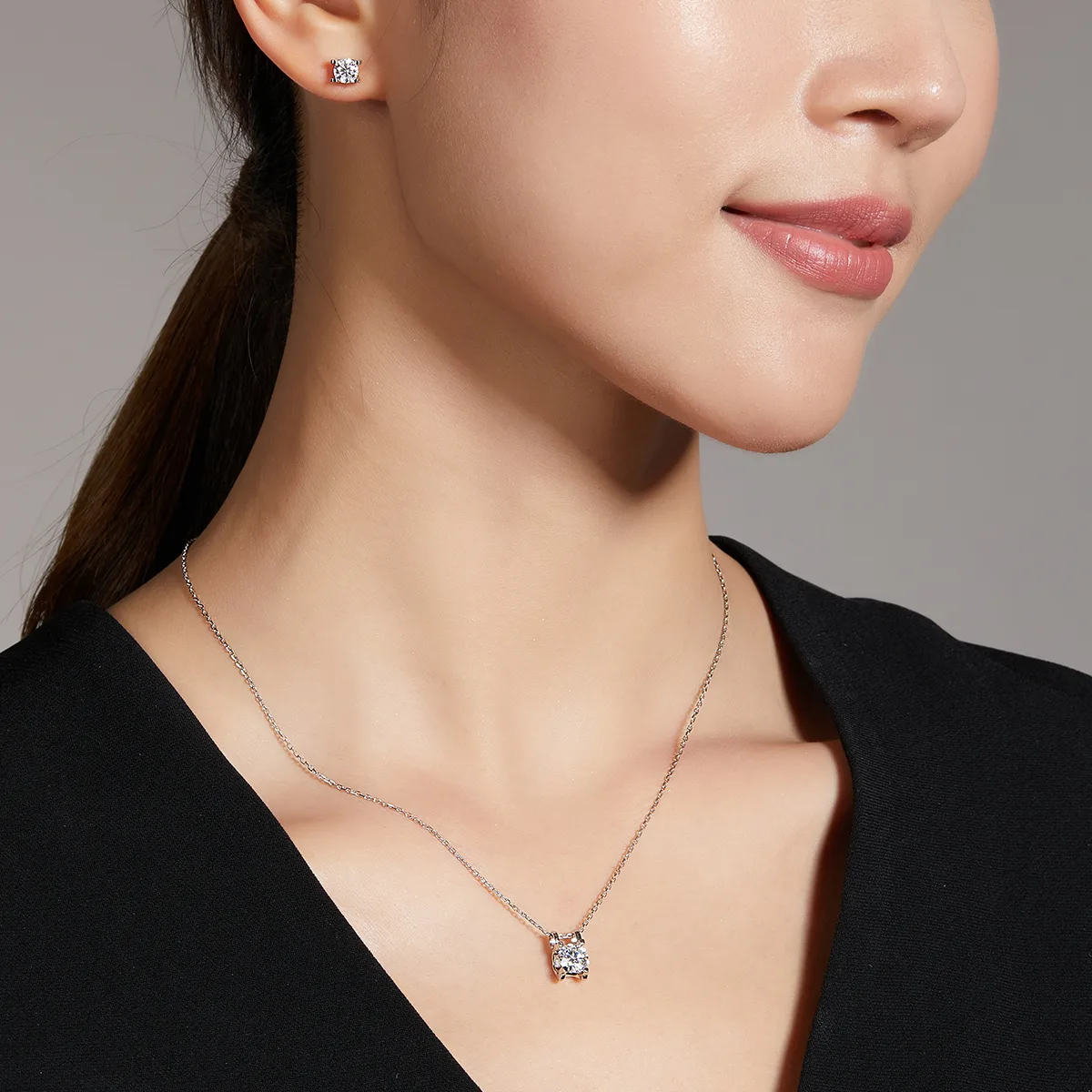 Classic Ox S925 White-Gold-Plated Silver Lab-Grown Diamond Necklace 1-3ct
