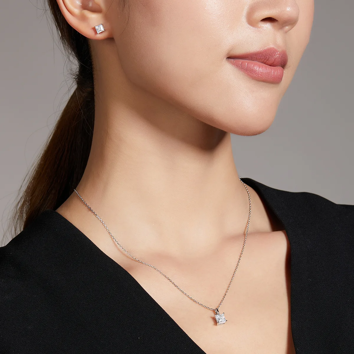Classic Square S925 White-Gold-Plated Silver Lab-Grown Diamond Necklace 1-3ct