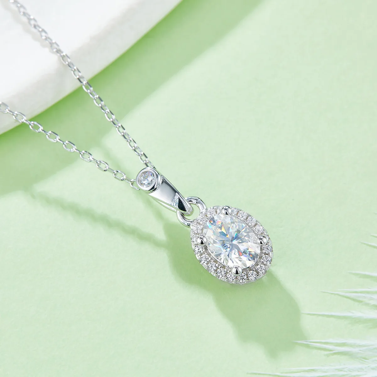 Light Luxury Oval S925 White-Gold-Plated Silver Lab-Grown Diamond Necklace 1-2ct