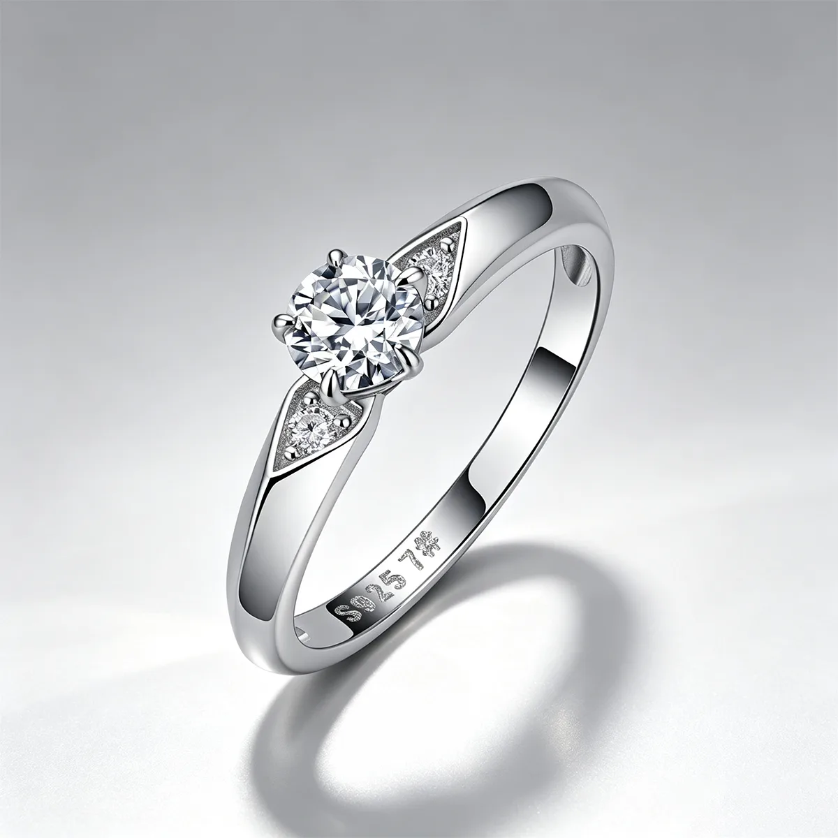 R55121 Silver 18K White Gold Round Moissanite Minimalist Proposal Ring 0.55ct