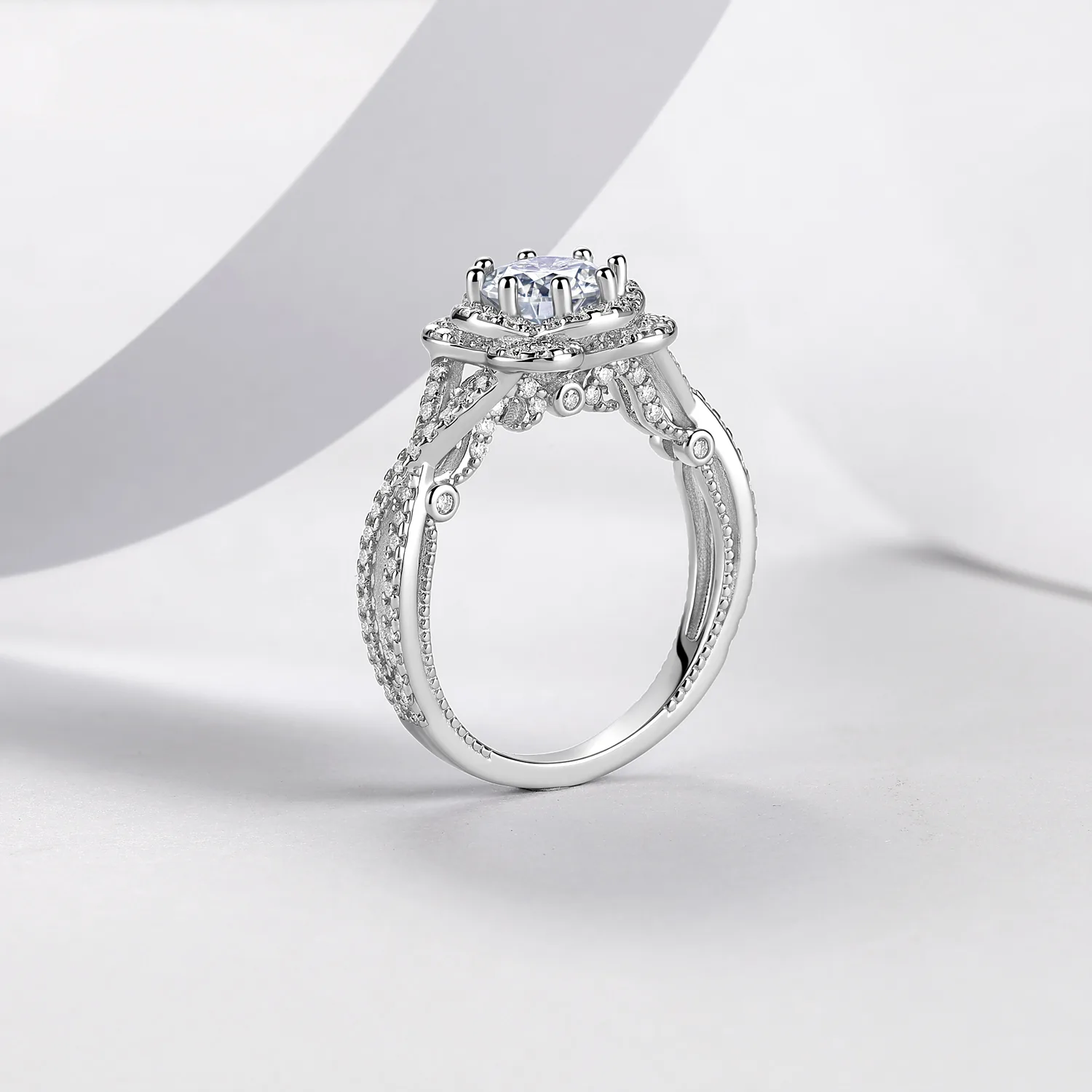 R55099 S925 Silver 18K White Gold Round Moissanite Wedding Band 1.1ct