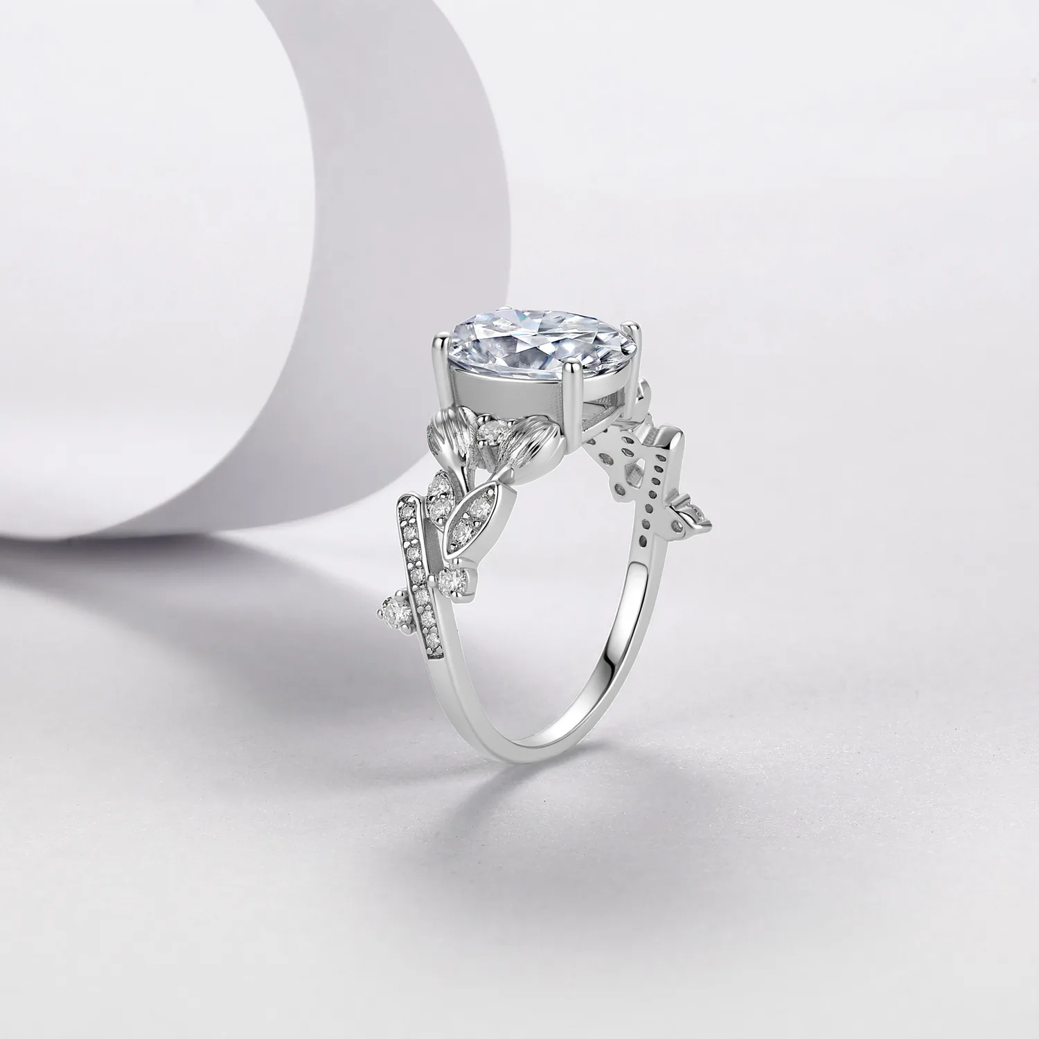 R55133 S925 Silver 18K White Gold Oval Moissanite Flower Proposal Ring 3.3ct
