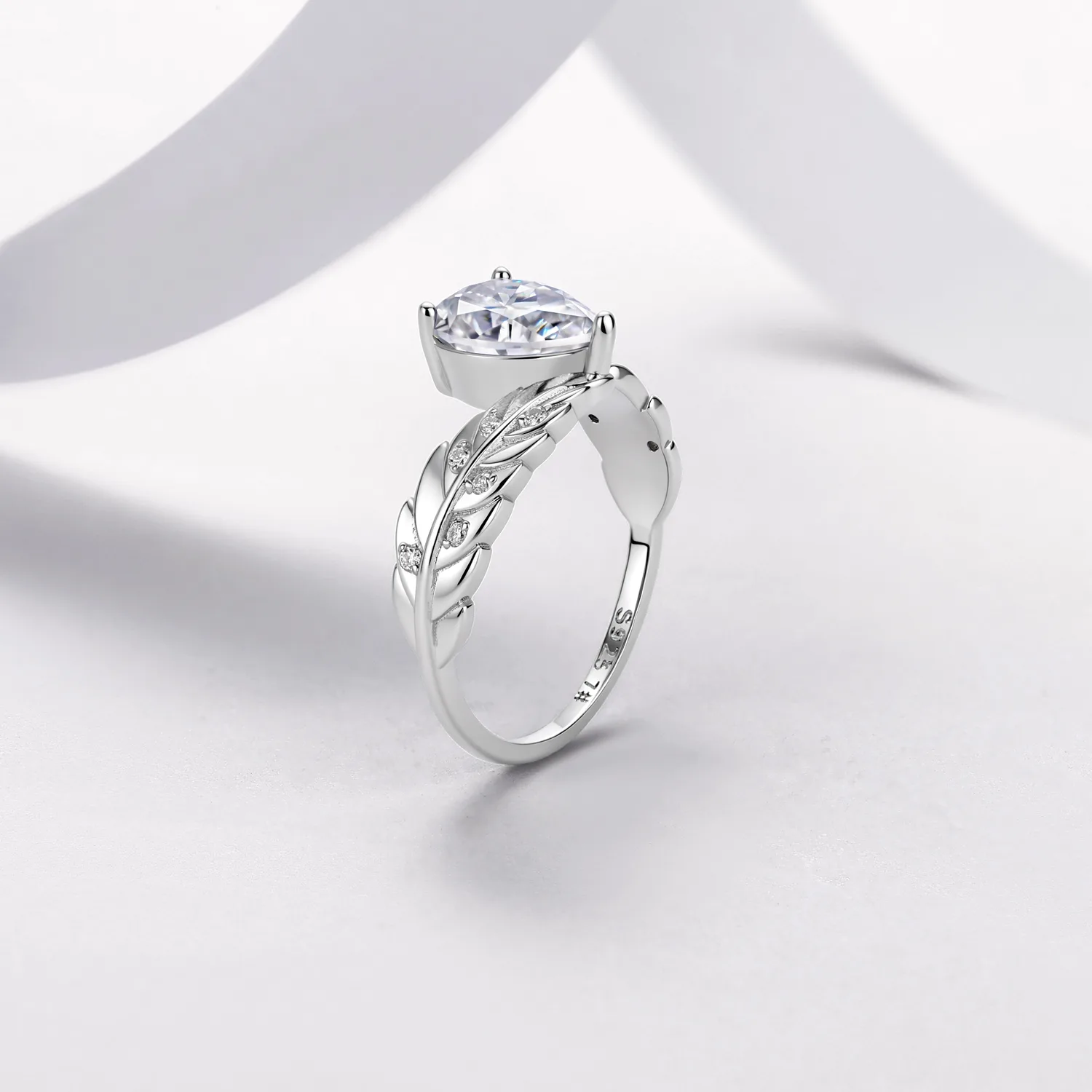 R55142-BMC S925 Silver 18K White Gold Teardrop Moissanite Angel Engagement Ring Center Stone 9*7mm