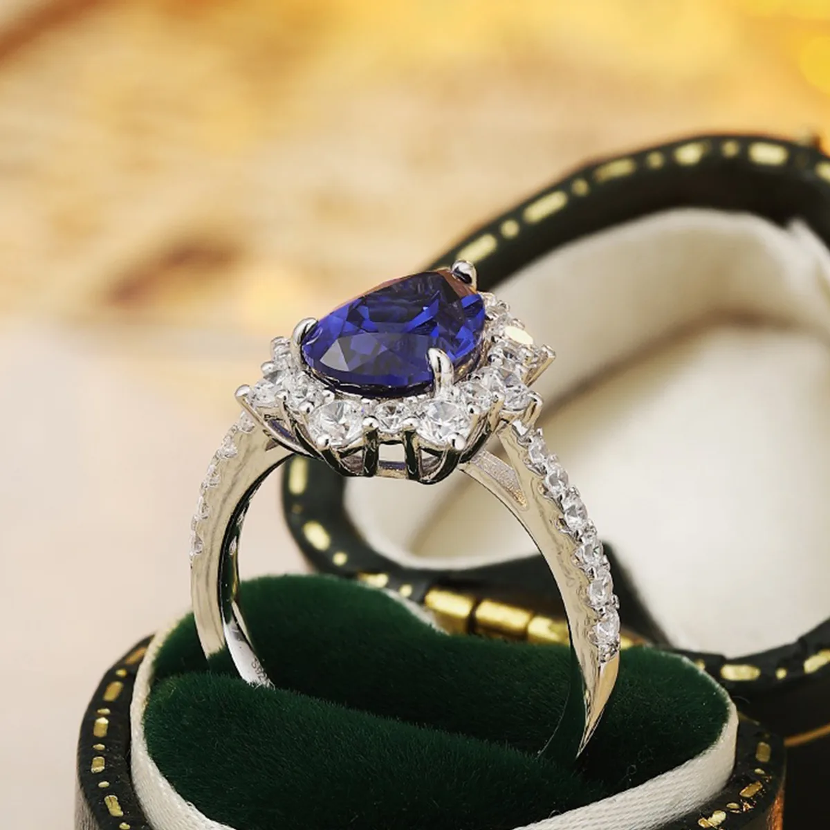 R1522 S925 Silver 18K White Gold Pear Lab-Grown Gemstone Engagement Ring 2.97ct